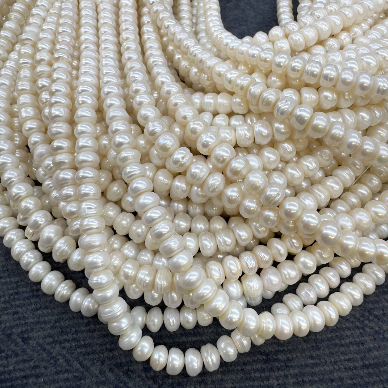 Жемчуг А культивированный размер8-9мм полусфера